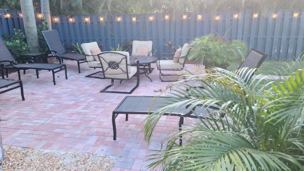 Palm Springs 3-Bedroom 2-Bath 5 Miles To The Beach Lake Worth Beach Exterior photo